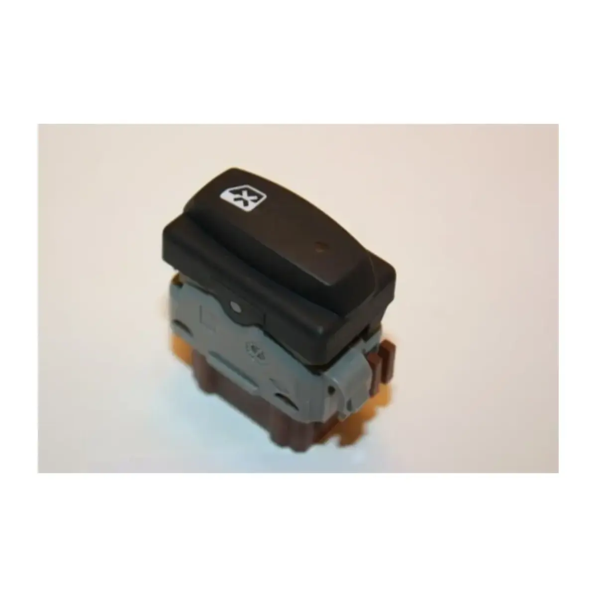 8200439193 ARKA CAM KILIT DUGMESI RENAULT MAİS 8200439193 ARKA CAM KILIT DUGMESI RENAULT MAİS