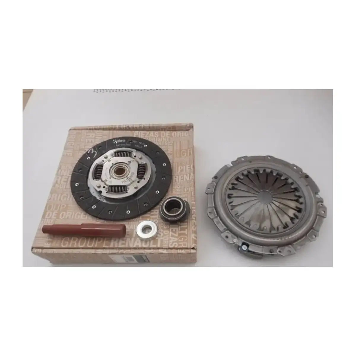 8200365633 DEBRIYAJ SETI CLIO II 01>06 KANGO 01>LOGAN 05> SANDERO 08> SYMBOL II 09> 1.5 dCi SACHS